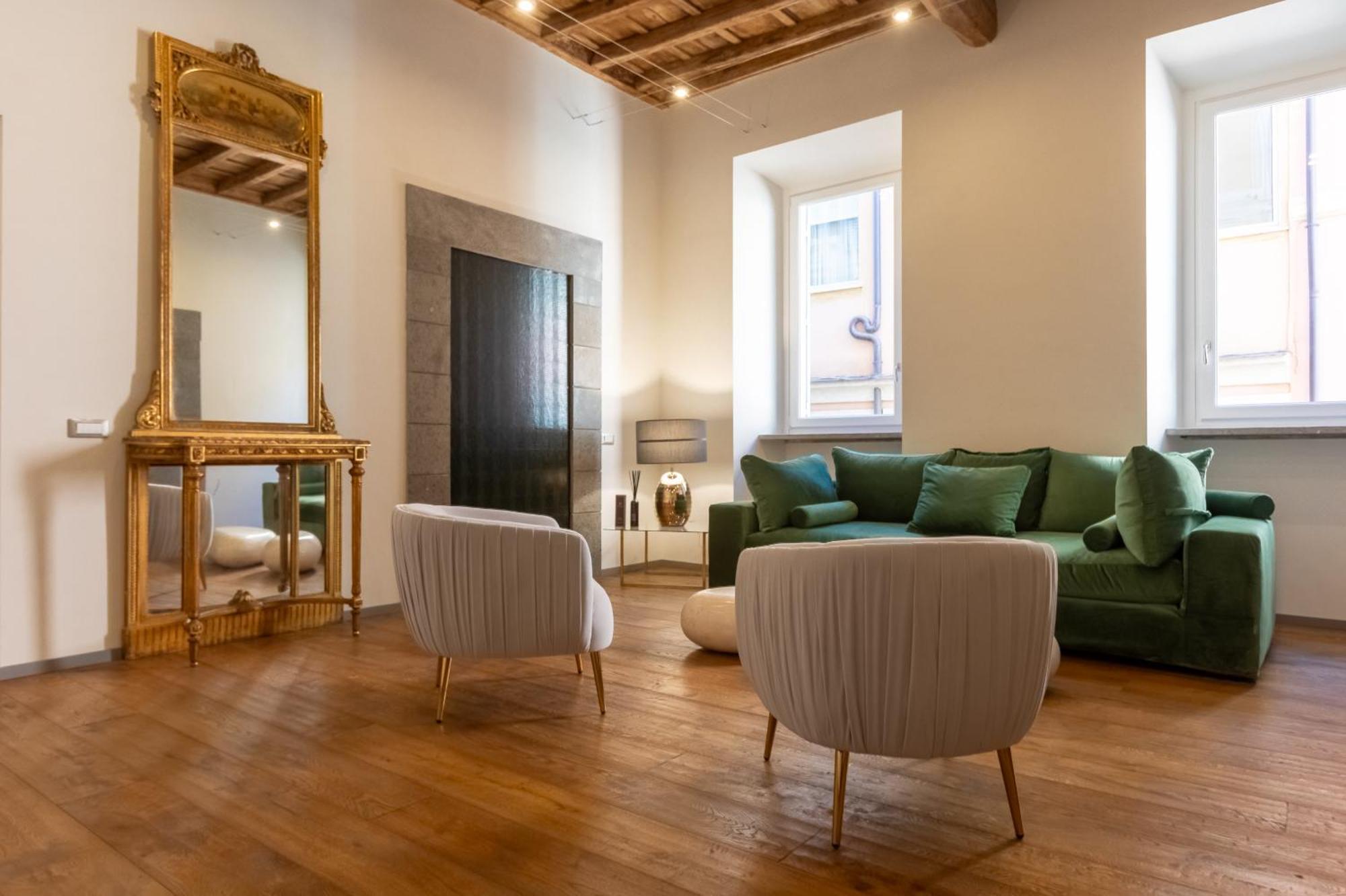 Fontana Di Trevi Roma Luxury Suite — Foto 1